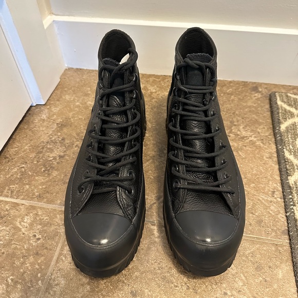 [SOLD] Converse All Star Lugged Winter Boots - Picture 8 of 14